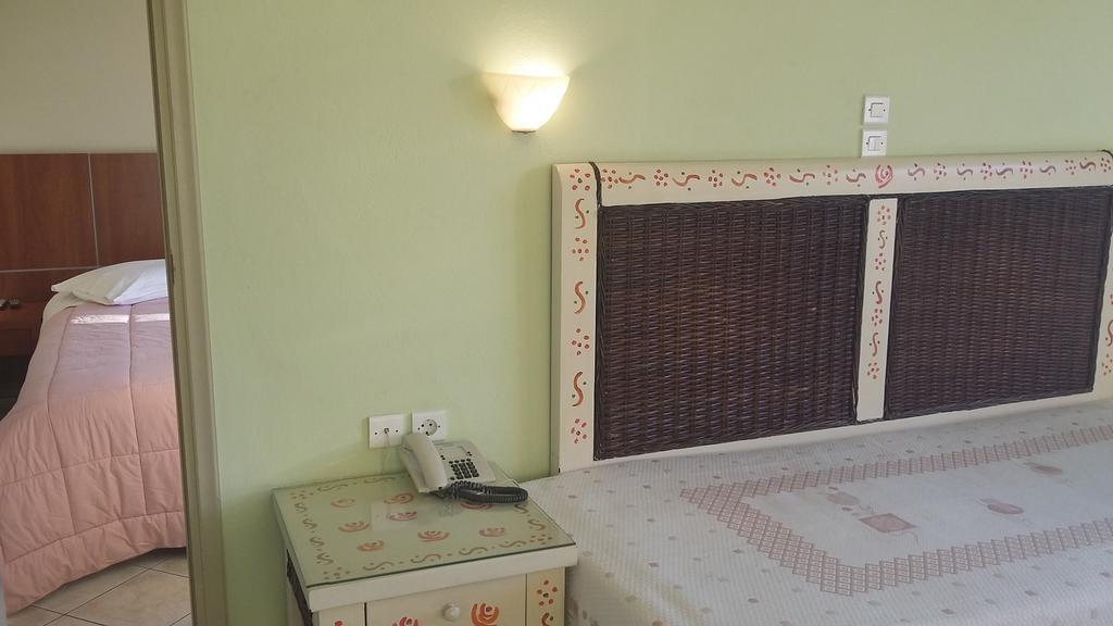 Virginia Hotel Đảo Samos Ngoại thất bức ảnh